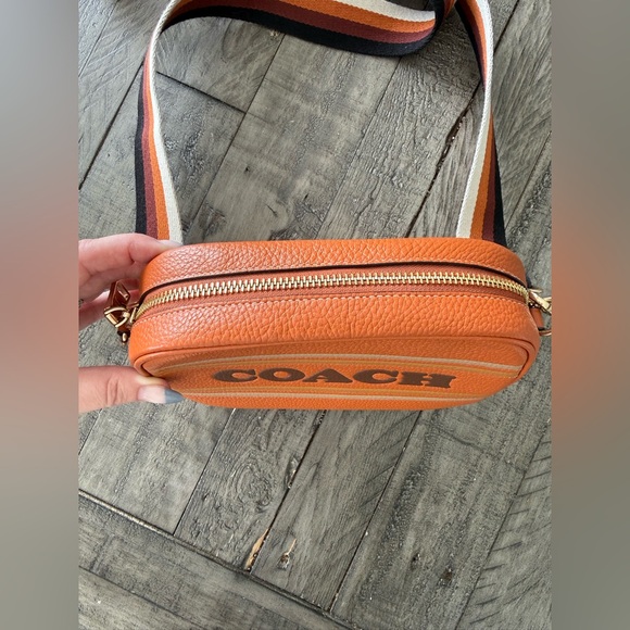 Coach Mini Jamie Camera Bag, very good condition. - Picture 3 of 16